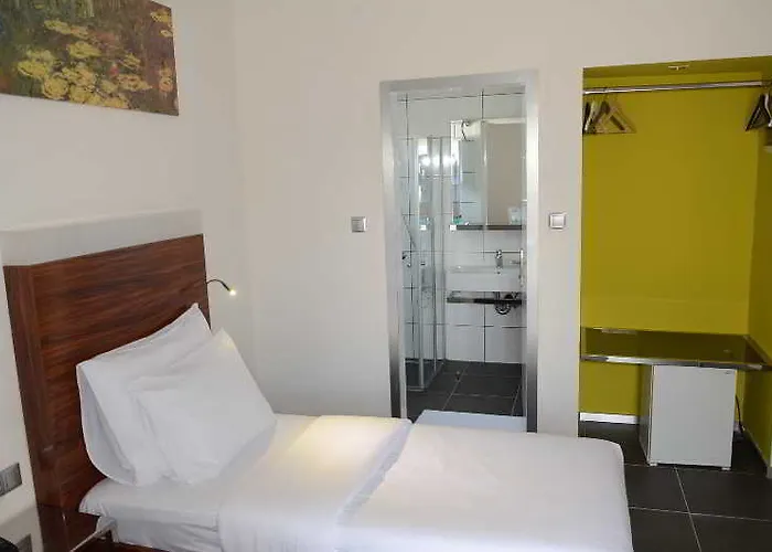 Eos (adults Only) בודרום