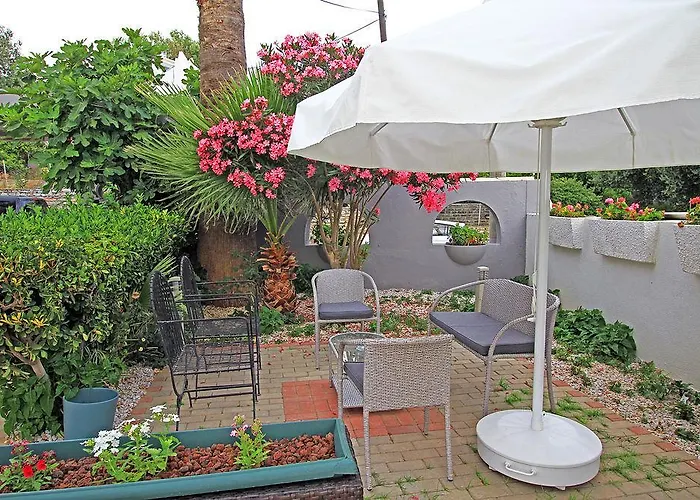 Eos (adults Only) מלון