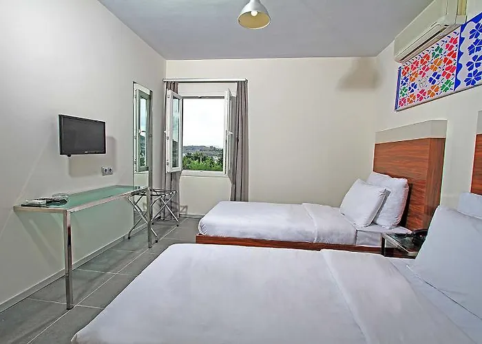 מלון Eos (adults Only) 3*