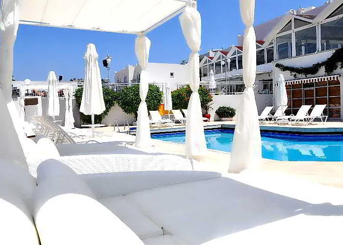 Eos (adults Only) מלון 3*